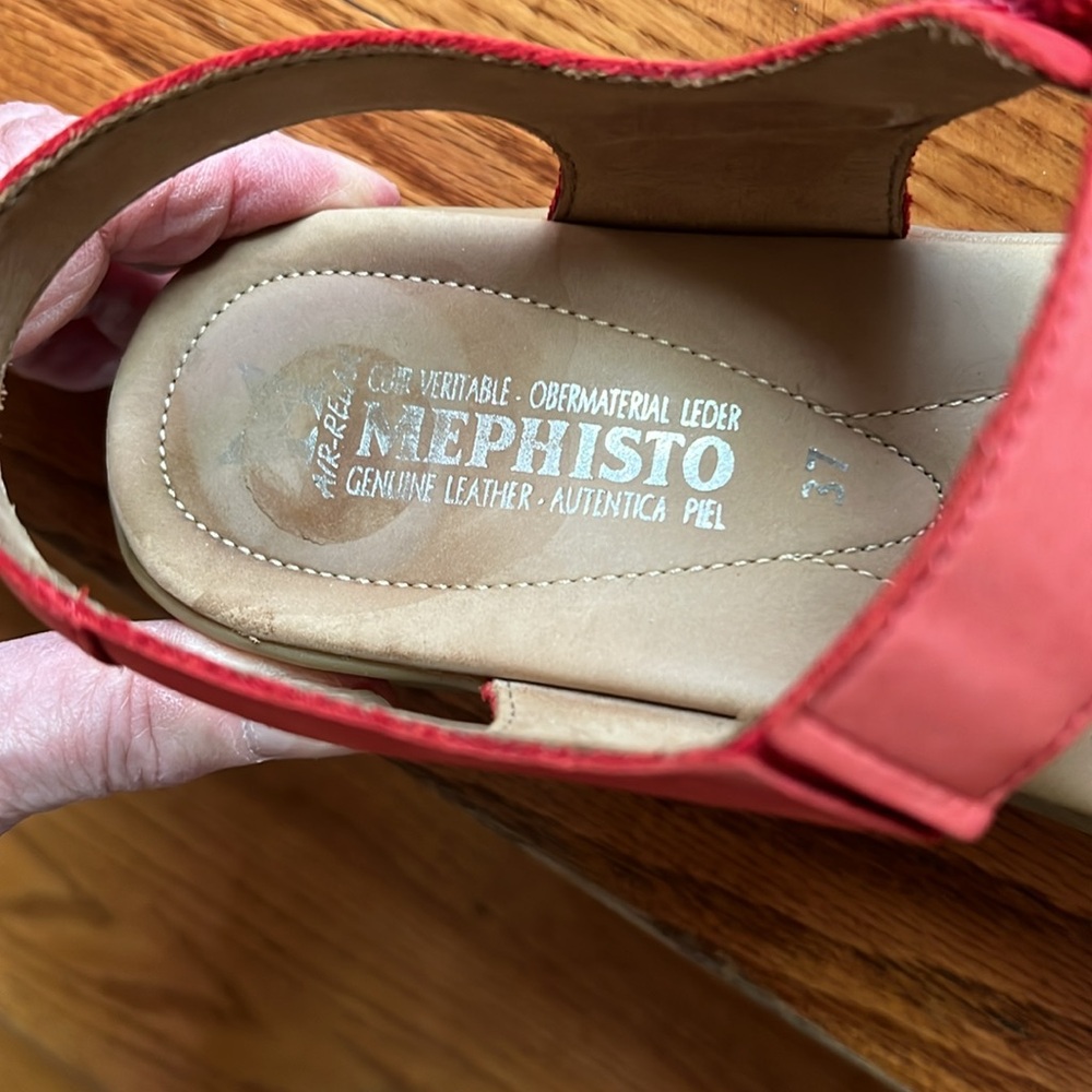 Mephistopheles Red Size 37 Size 7-71/2 Sandals Euc - image 6